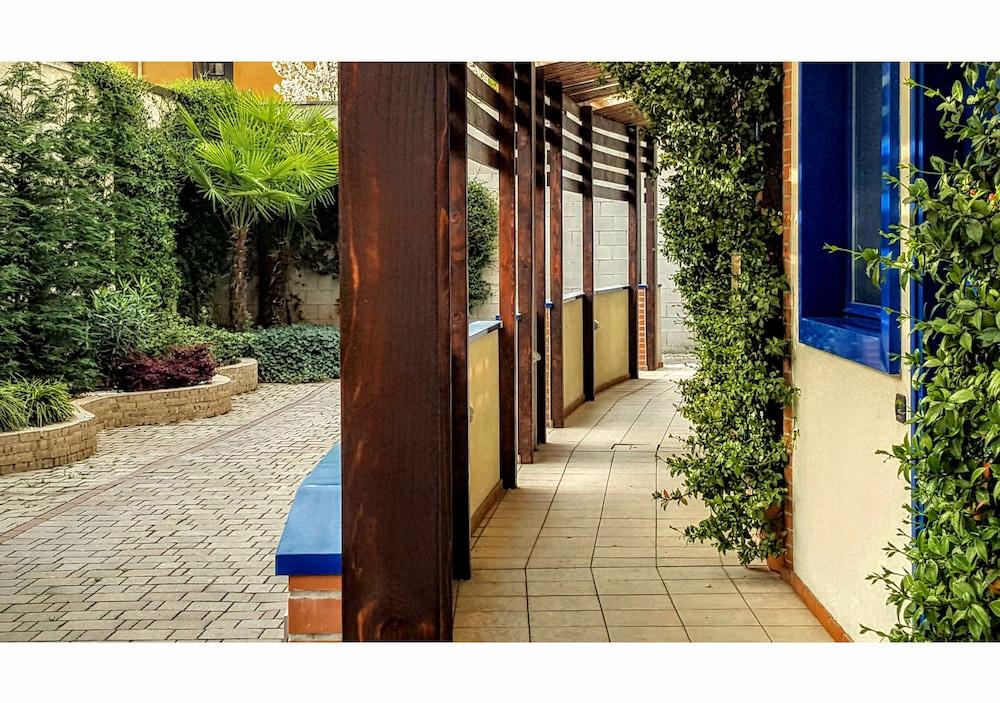 Welcome Hotel เลนญาโน ภายนอก รูปภาพ