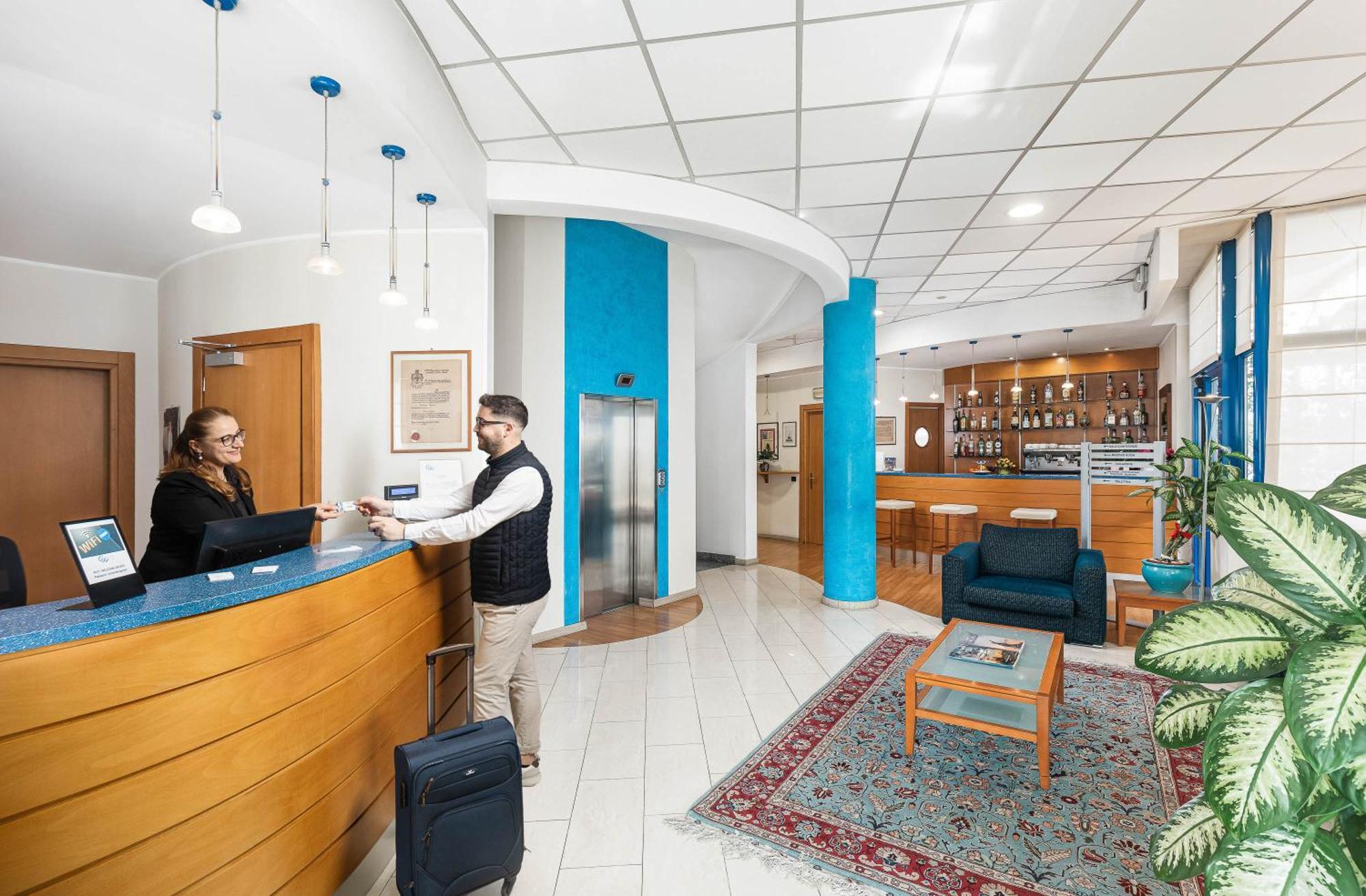 Welcome Hotel เลนญาโน ภายนอก รูปภาพ